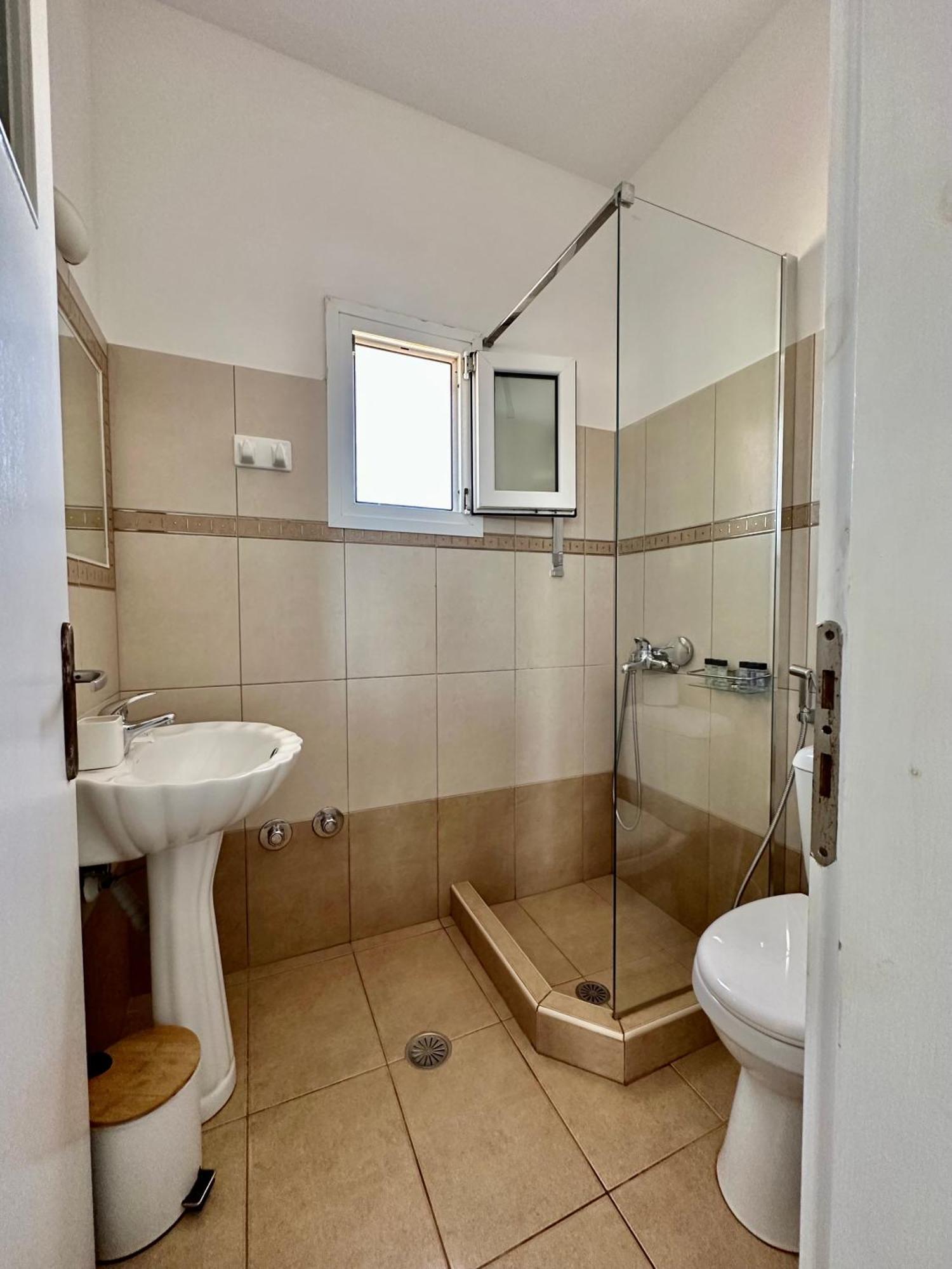 Restia Apartment Донуса Екстериор снимка